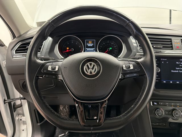 Thumbnail: 2018 Volkswagen Tiguan - 8