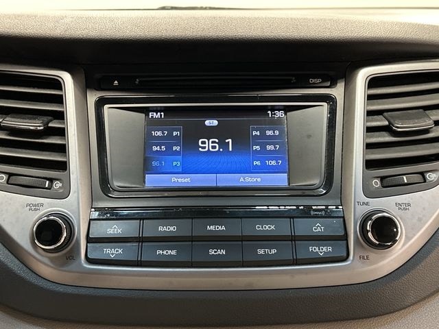 Thumbnail: 2017 Hyundai Tucson - 10