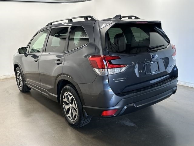 2022 Subaru Forester Premium 32