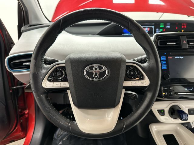 Thumbnail: 2018 Toyota Prius - 8