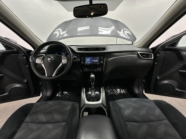 Thumbnail: 2015 Nissan Rogue - 21