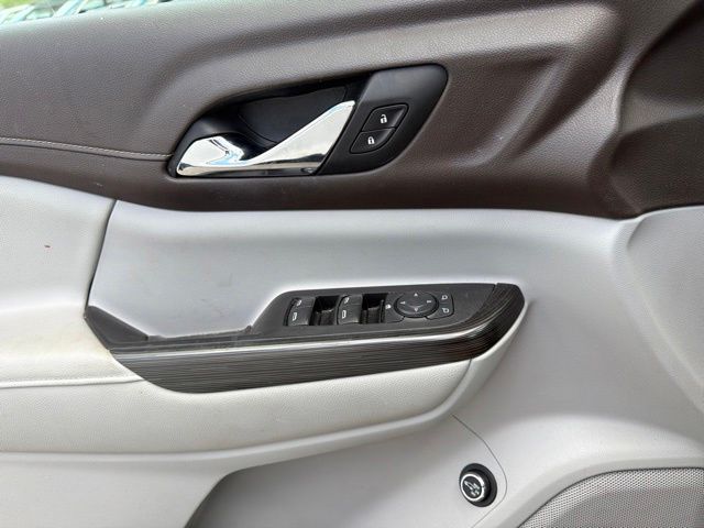 Thumbnail: 2019 GMC Acadia - 27