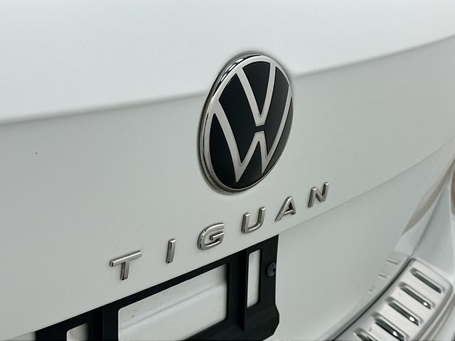 Thumbnail: 2022 Volkswagen Tiguan - 29