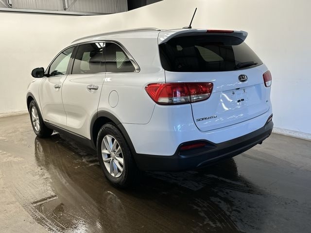 Thumbnail: 2017 Kia Sorento - 31