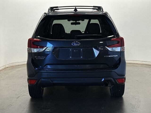 2019 Subaru Forester Premium photo 4