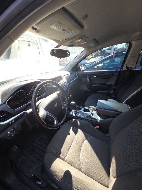 Thumbnail: 2016 Chevrolet Traverse - 18