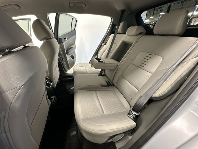 Thumbnail: 2018 Kia Sportage - 17