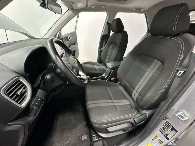 Thumbnail: 2022 Hyundai Venue - 16