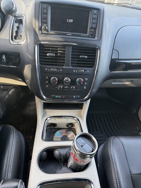 Thumbnail: 2020 Dodge Grand Caravan - 5