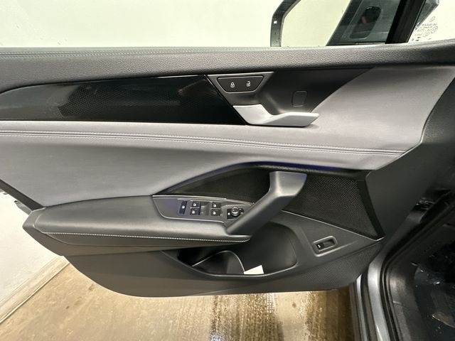 Thumbnail: 2025 Volkswagen Tiguan - 18