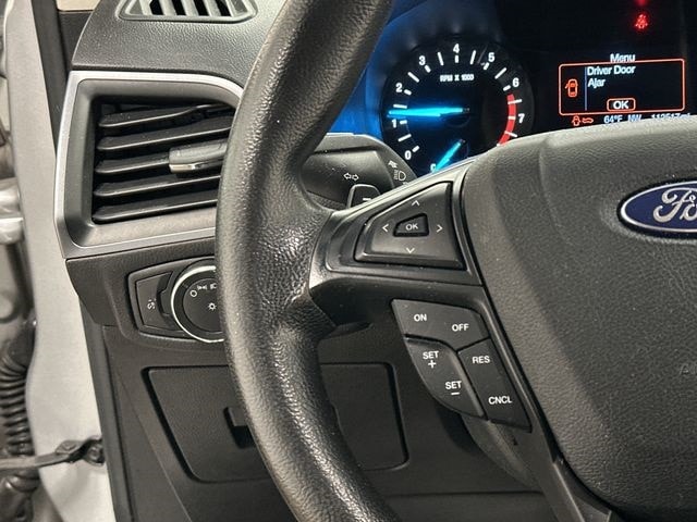 Thumbnail: 2016 Ford Edge - 8