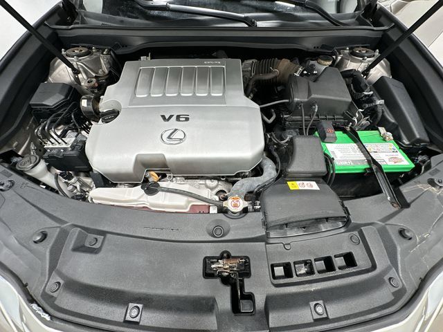 Thumbnail: 2017 Lexus ES - 28