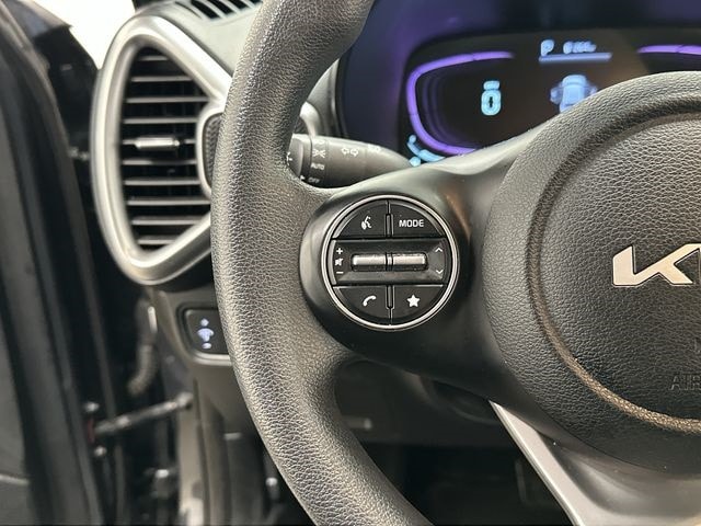 Thumbnail: 2023 Kia Soul - 8