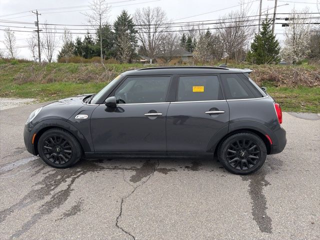 Thumbnail: 2019 MINI Cooper Hardtop - 14