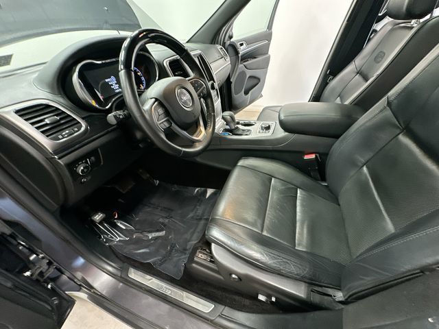 Thumbnail: 2018 Jeep Grand Cherokee - 18