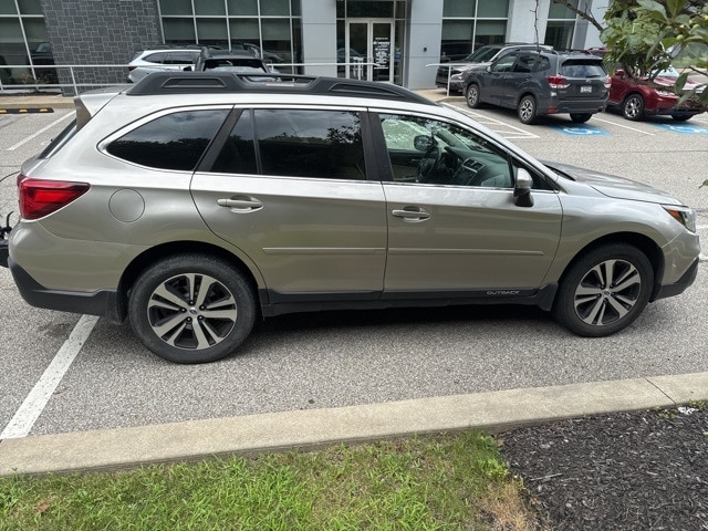 Thumbnail: 2019 Subaru Outback - 3