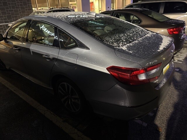 2018 Honda Accord Hybrid EX-L photo 2