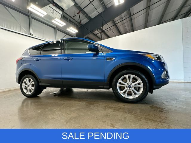 Thumbnail: 2019 Ford Escape - 3