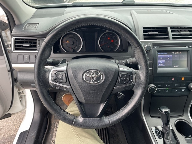 Thumbnail: 2016 Toyota Camry - 17