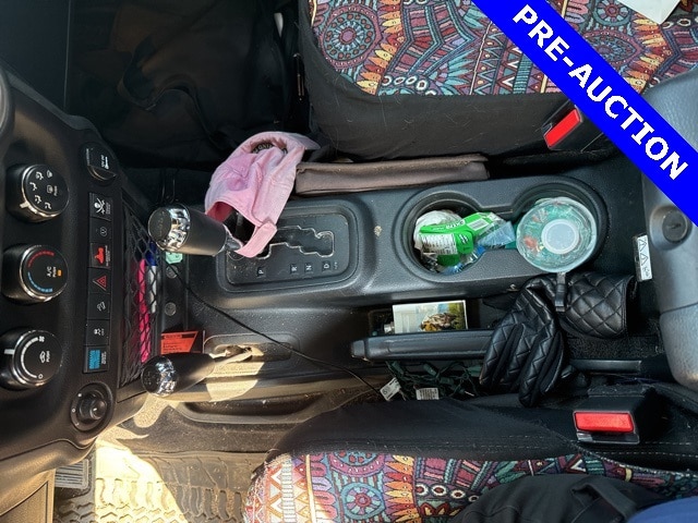 Thumbnail: 2018 Jeep Wrangler - 12