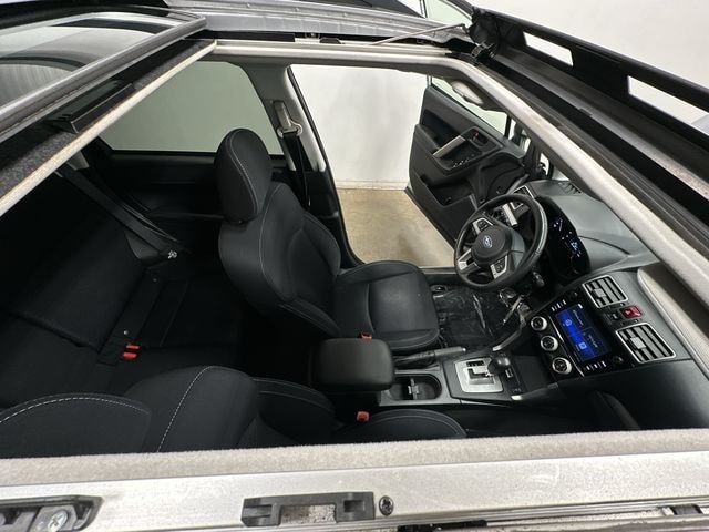 Thumbnail: 2017 Subaru Forester - 6