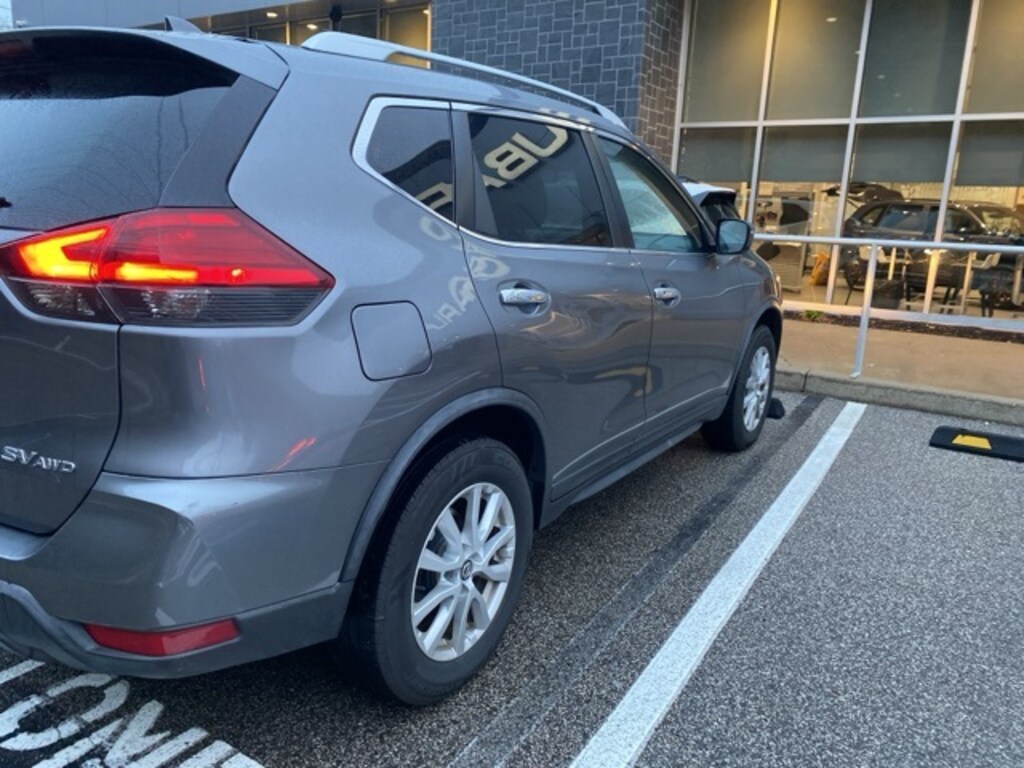 Used 2017 Nissan Rogue SV SUV