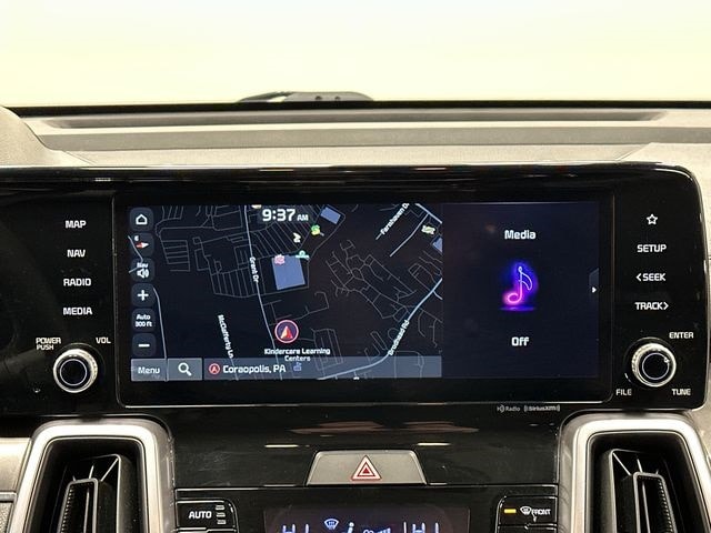 Thumbnail: 2023 Kia Sorento - 11