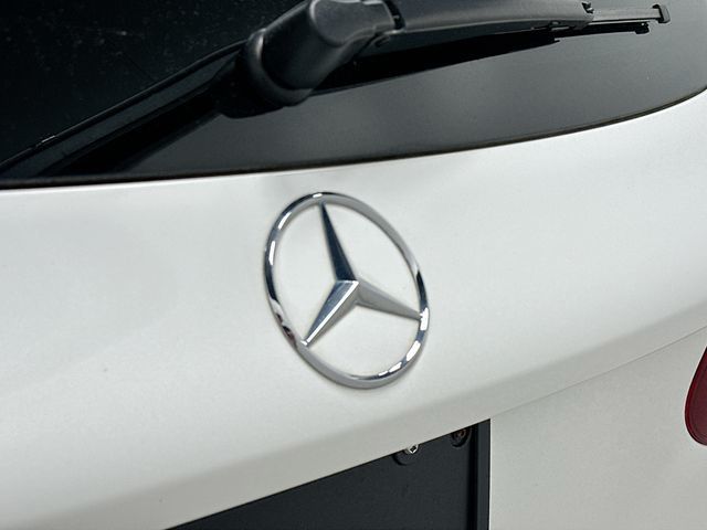 Thumbnail: 2018 Mercedes-Benz GLC - 28