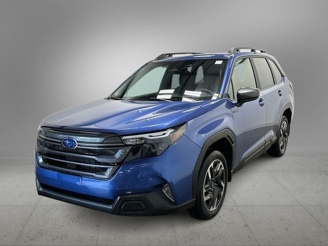 2025 Subaru Forester Premium -
                  Moon Township, PA