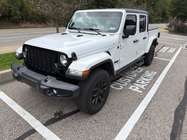 Thumbnail: 2022 Jeep Gladiator - 1