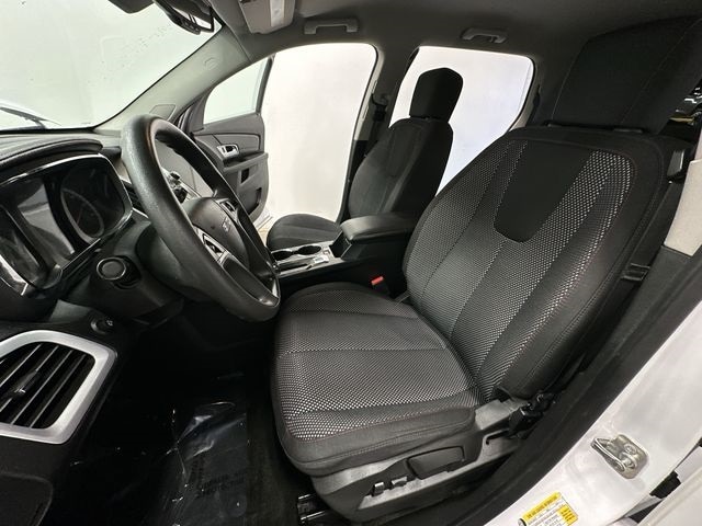 Thumbnail: 2017 GMC Terrain - 15