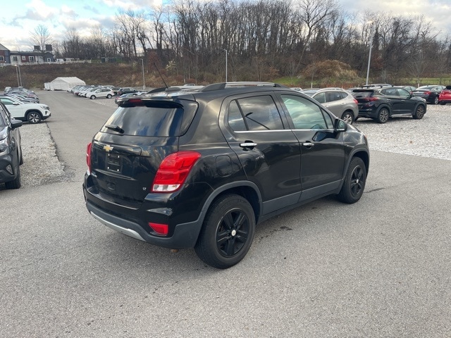 Thumbnail: 2019 Chevrolet Trax - 8
