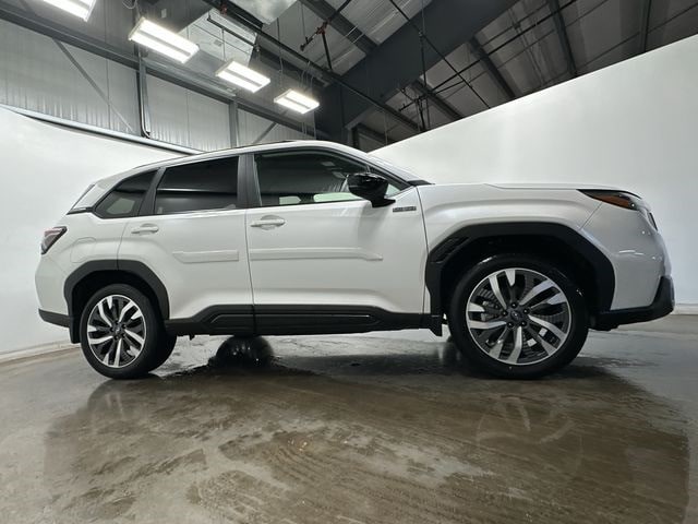 Thumbnail: 2025 Subaru Forester - 3