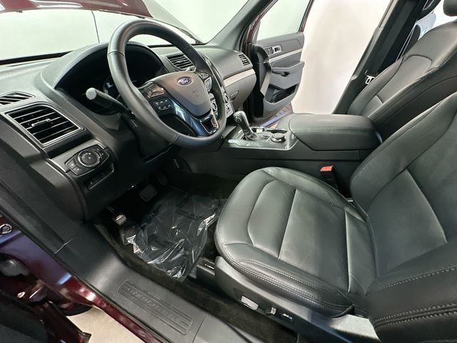 Thumbnail: 2018 Ford Explorer - 17