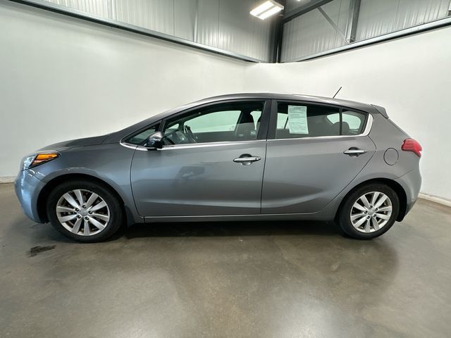 Used 2014 Kia Forte5 EX with VIN KNAFX5A84E5176872 for sale in Carnot-Moon, PA