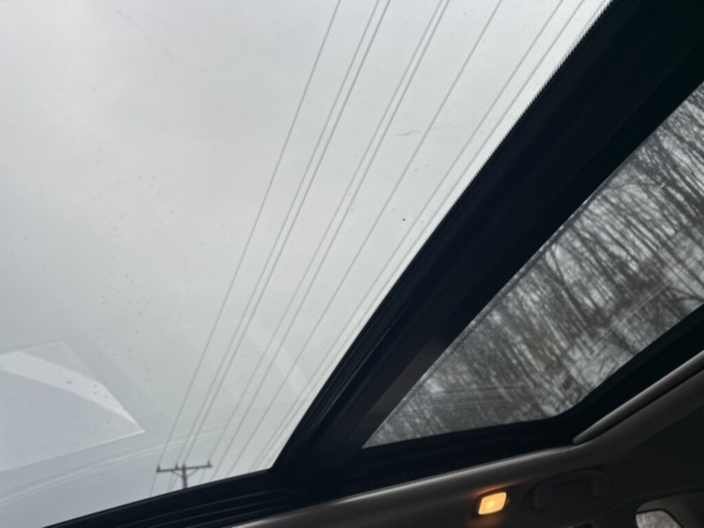 Used 2015 Nissan Rogue SV SUV