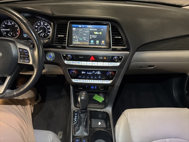 Thumbnail: 2019 Hyundai Sonata - 20