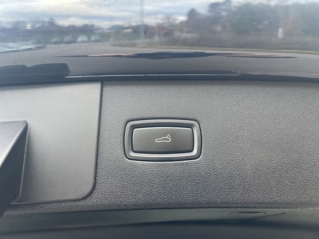 Thumbnail: 2019 Porsche Cayenne - 11