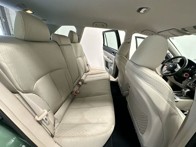 Thumbnail: 2010 Subaru Outback - 20