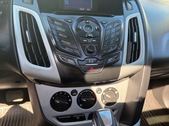 Thumbnail: 2014 Ford Focus - 9