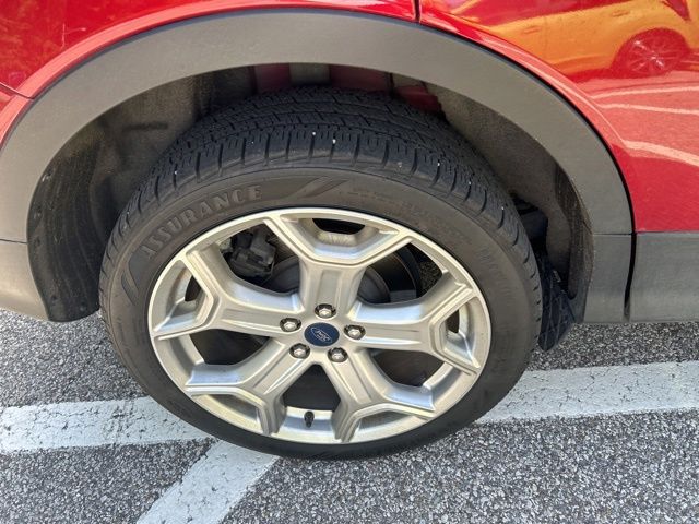 Thumbnail: 2019 Ford Escape - 6