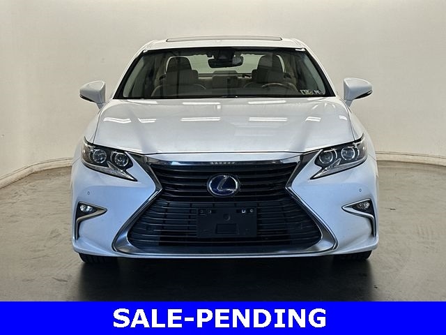 Thumbnail: 2016 Lexus ES - 32