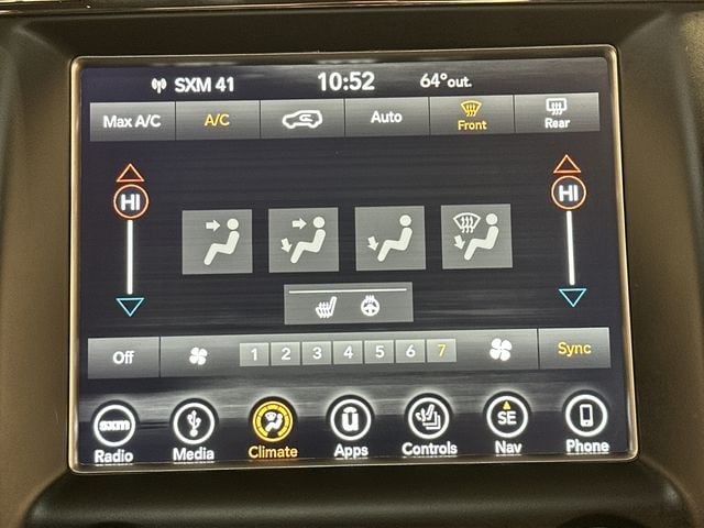 Thumbnail: 2018 Jeep Grand Cherokee - 15