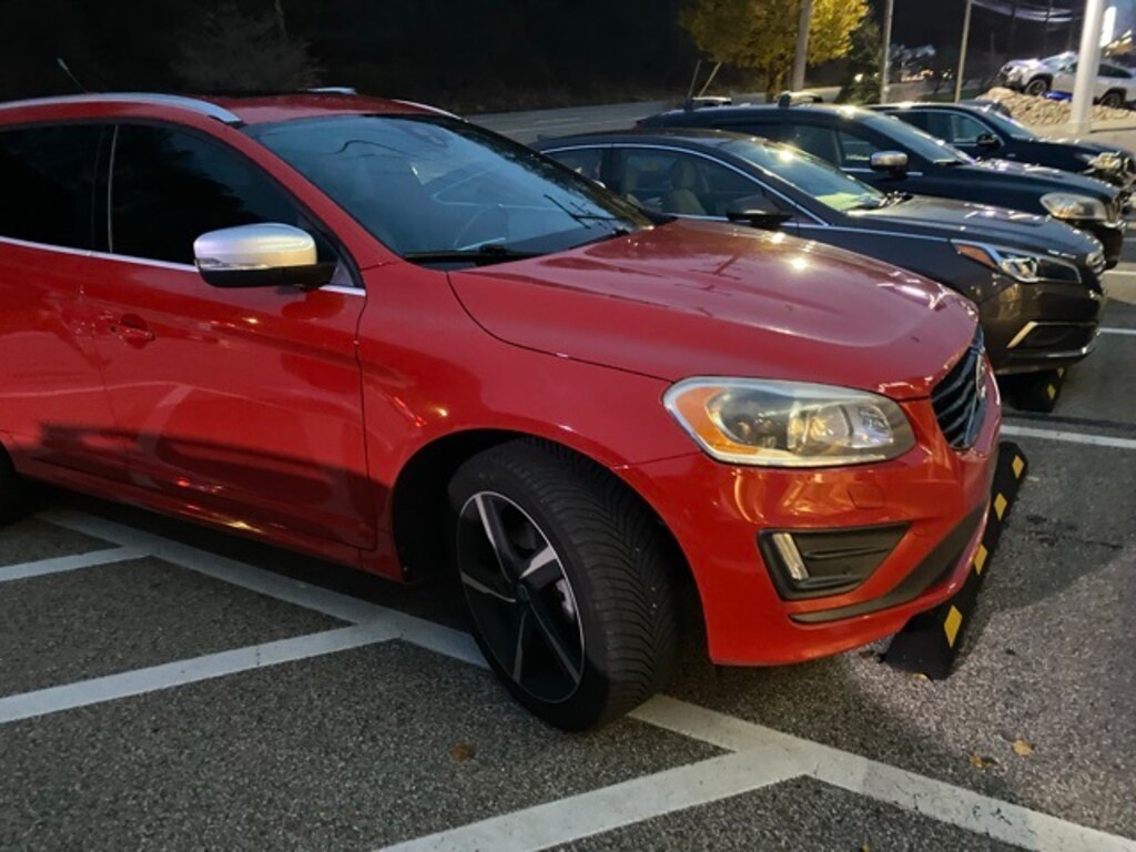 Used 2016 Volvo XC60 T6 Drive-E R-Design SUV