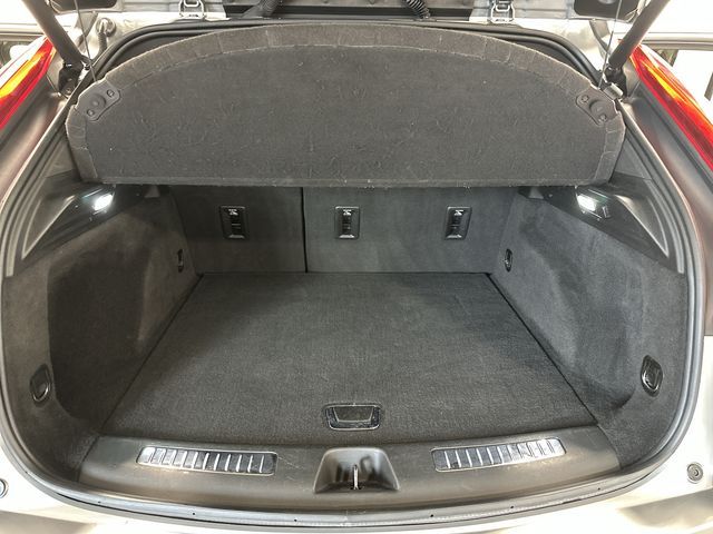 Thumbnail: 2023 Cadillac XT4 - 25