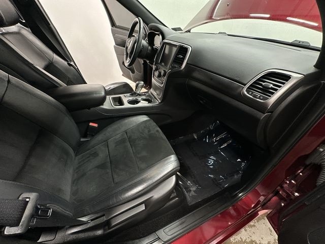 Thumbnail: 2018 Jeep Grand Cherokee - 22