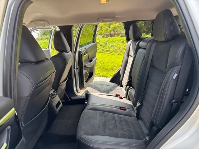 2022 Mitsubishi Outlander SE - Photo 17