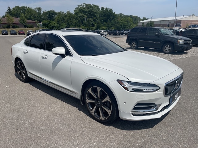 Thumbnail: 2017 Volvo S90 - 3