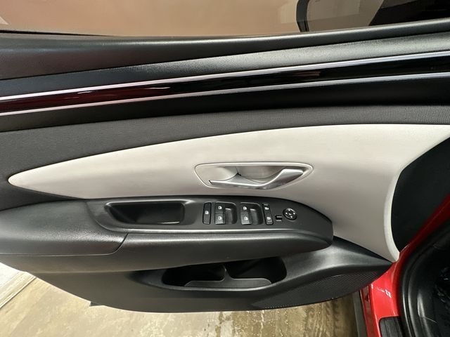 Thumbnail: 2023 Hyundai Tucson - 17