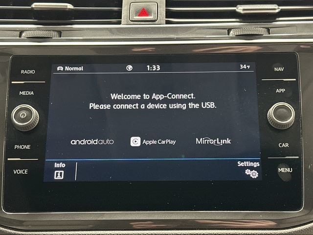 Thumbnail: 2020 Volkswagen Tiguan - 14